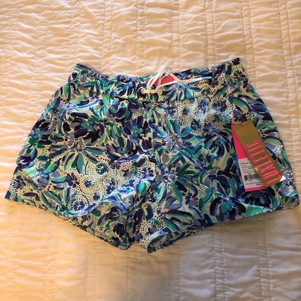 Lilly Pulitzer Run Around short